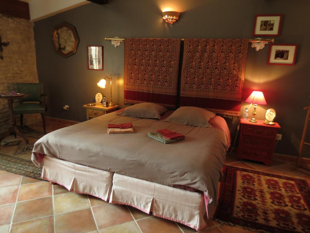 La Claverie Sainte-Radégonde-des-Noyers Habitación foto