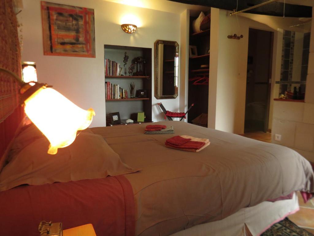 La Claverie Sainte-Radégonde-des-Noyers Habitación foto
